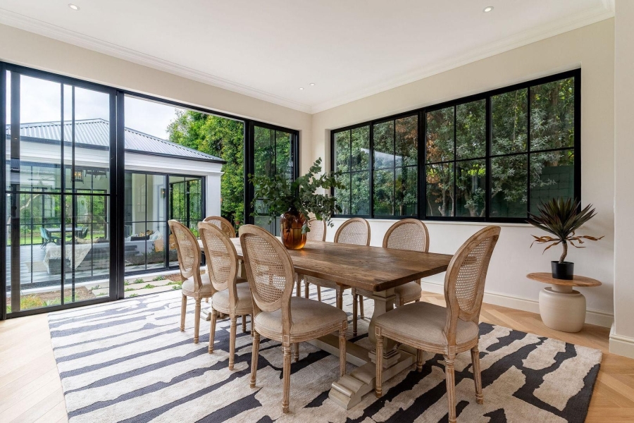 5 Bedroom Property for Sale in Constantia Western Cape